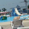 удобные шезлонги для приема солнечных ванн
