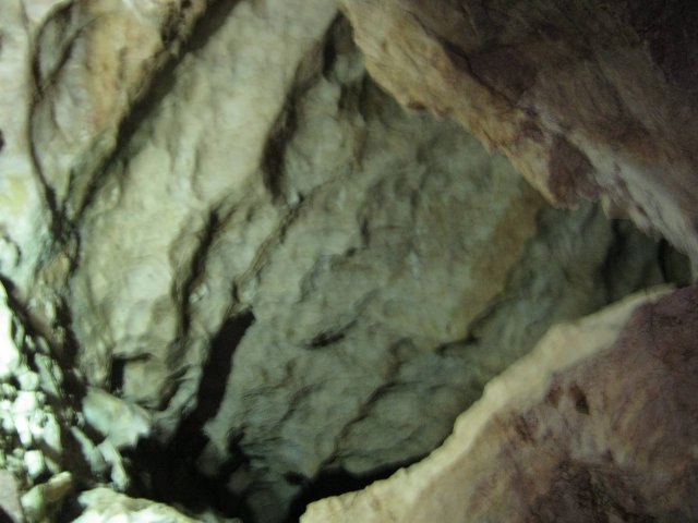 new-athos-cave2